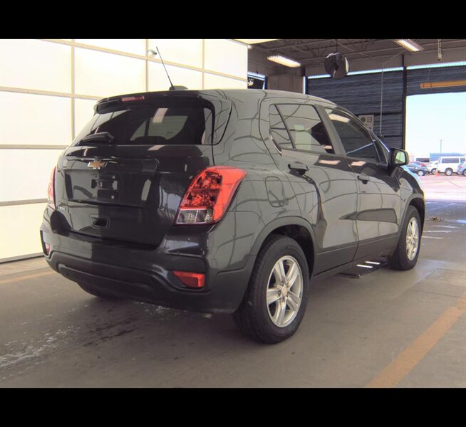 2020 Chevrolet Trax LS   - Photo 5 - San Diego, CA 92154