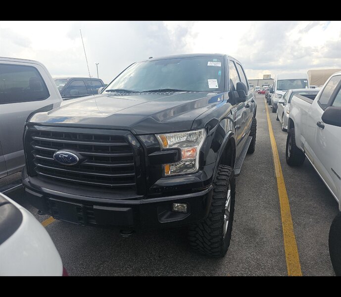 2017 Ford F-150 XLT - Photo 2 - San Diego, CA 92154