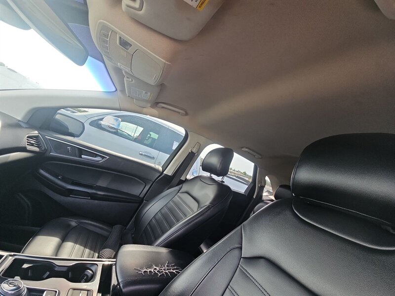 2019 Ford Edge SEL   - Photo 16 - San Diego, CA 92154