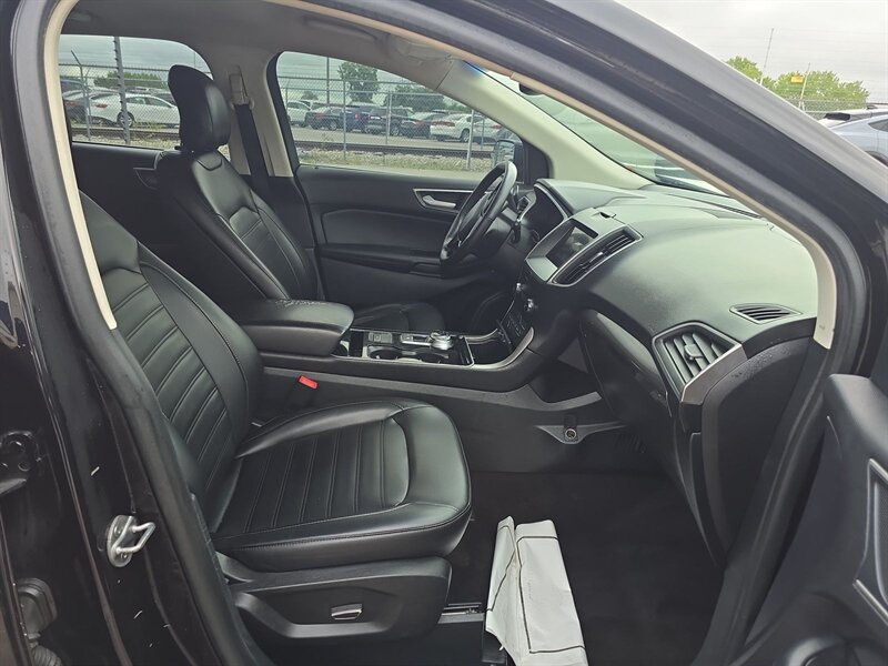2019 Ford Edge SEL   - Photo 12 - San Diego, CA 92154