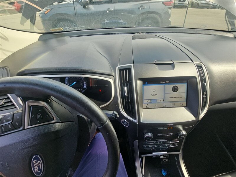 2019 Ford Edge SEL   - Photo 14 - San Diego, CA 92154