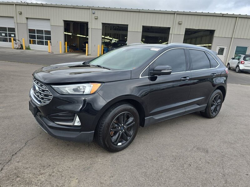 2019 Ford Edge SEL   - Photo 4 - San Diego, CA 92154