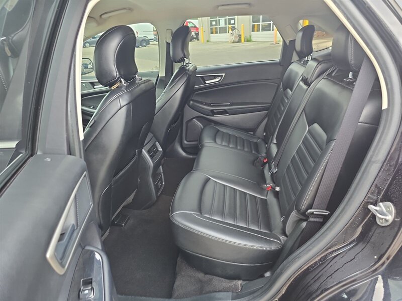 2019 Ford Edge SEL   - Photo 15 - San Diego, CA 92154