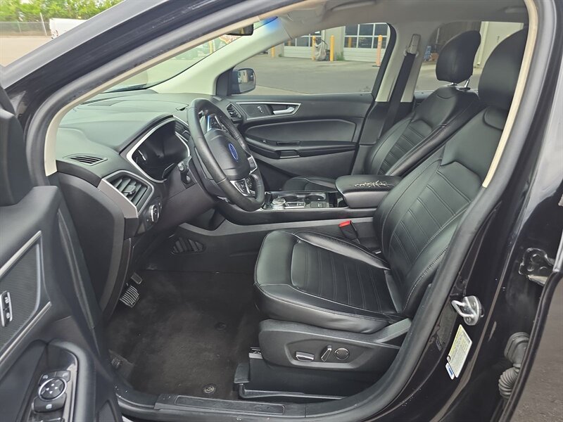 2019 Ford Edge SEL   - Photo 11 - San Diego, CA 92154