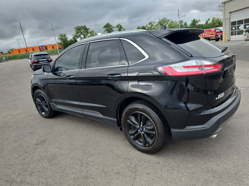 2019 Ford Edge SEL   - Photo 10 - San Diego, CA 92154
