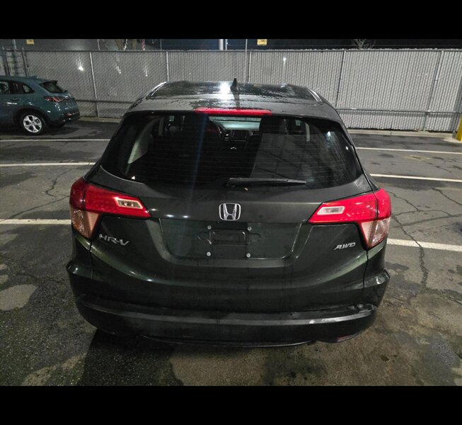 2018 Honda HR-V LX - Photo 9 - San Diego, CA 92154