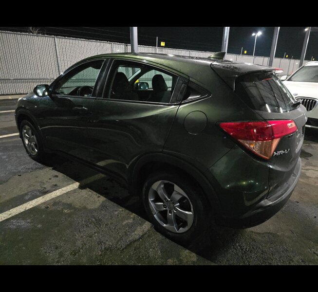 2018 Honda HR-V LX - Photo 10 - San Diego, CA 92154
