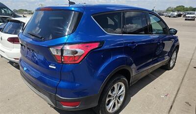 2017 Ford Escape SE   - Photo 4 - San Diego, CA 92154