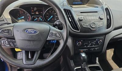 2017 Ford Escape SE   - Photo 7 - San Diego, CA 92154