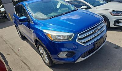 2017 Ford Escape SE   - Photo 3 - San Diego, CA 92154