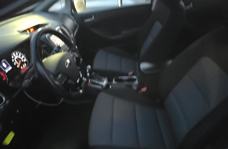 2018 Kia Forte S - Photo 18 - San Diego, CA 92154