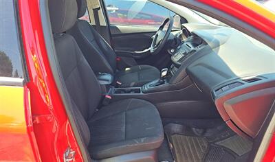 2015 Ford Focus SE   - Photo 12 - San Diego, CA 92154