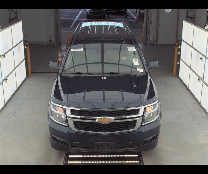 2019 Chevrolet Suburban LT   - Photo 2 - San Diego, CA 92154