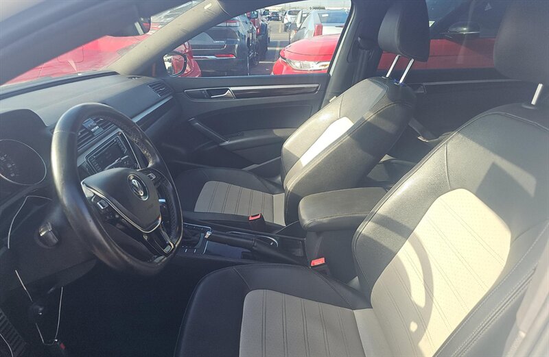2018 Volkswagen Passat V6 GT - Photo 9 - San Diego, CA 92154
