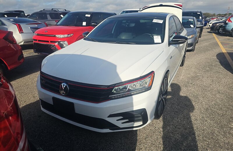 2018 Volkswagen Passat V6 GT - Photo 4 - San Diego, CA 92154