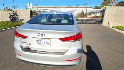 2017 Hyundai ELANTRA SE   - Photo 4 - San Diego, CA 92154