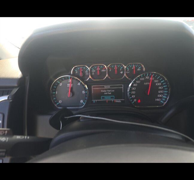 2017 Chevrolet Suburban LS - Photo 14 - San Diego, CA 92154