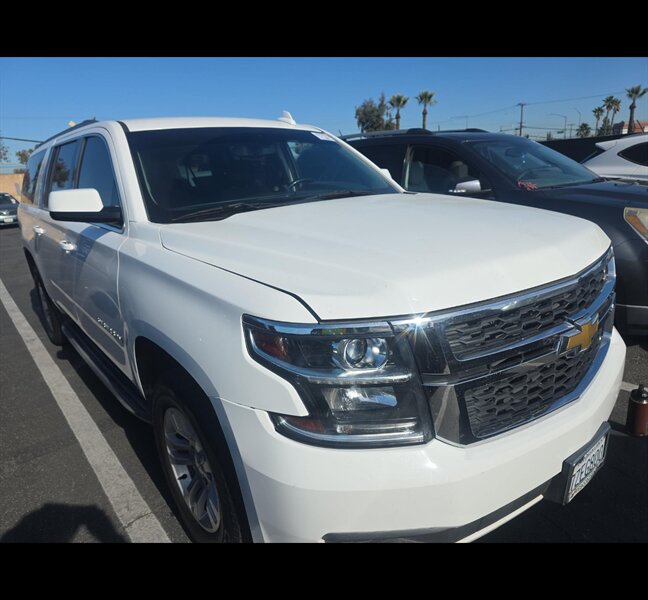 2017 Chevrolet Suburban LS - Photo 6 - San Diego, CA 92154
