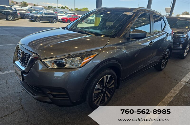 2020 Nissan Kicks SV  