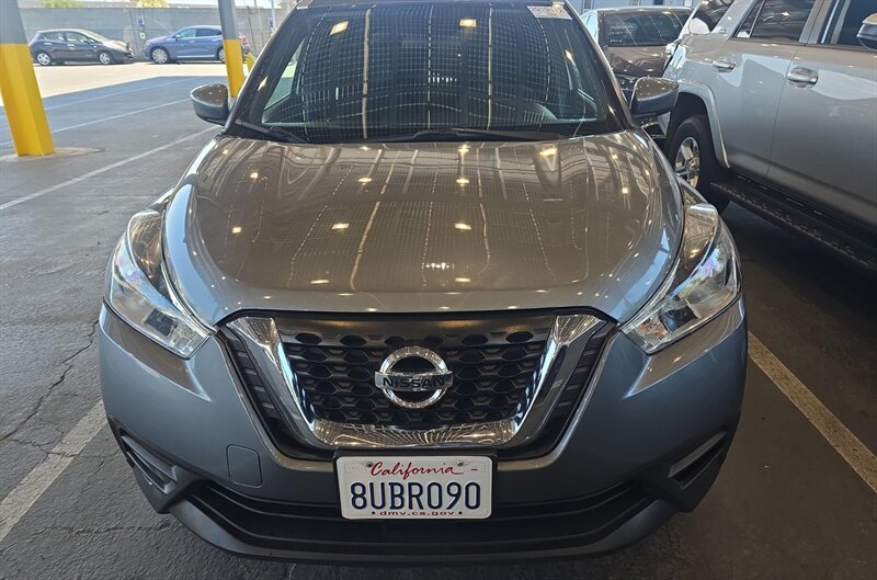 2020 Nissan Kicks SV   - Photo 2 - San Diego, CA 92154