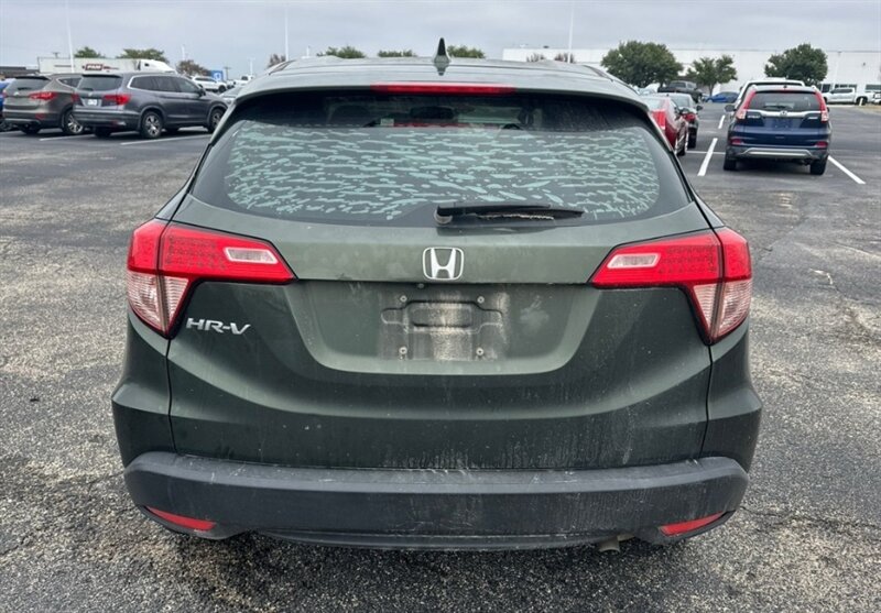 2017 Honda HR-V LX - Photo 6 - San Diego, CA 92154