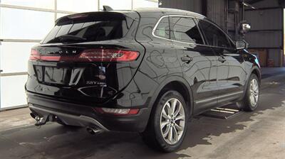 2017 Lincoln MKC Select   - Photo 11 - San Diego, CA 92154