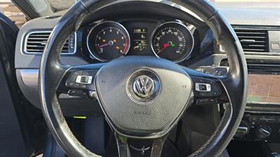 2016 Volkswagen Jetta 1.8T Sport   - Photo 15 - San Diego, CA 92154