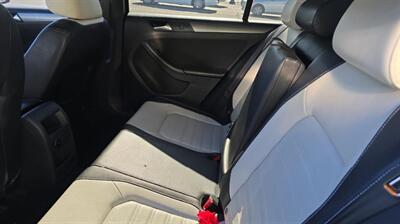 2016 Volkswagen Jetta 1.8T Sport   - Photo 14 - San Diego, CA 92154