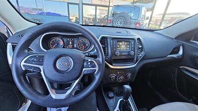 2016 Jeep Cherokee Sport   - Photo 14 - San Diego, CA 92154