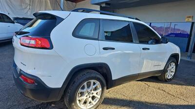 2016 Jeep Cherokee Sport   - Photo 8 - San Diego, CA 92154