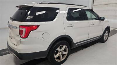 2016 Ford Explorer XLT   - Photo 9 - San Diego, CA 92154