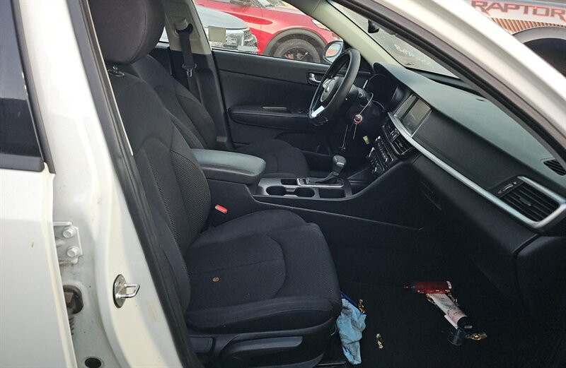 2019 Kia Optima S - Photo 11 - San Diego, CA 92154