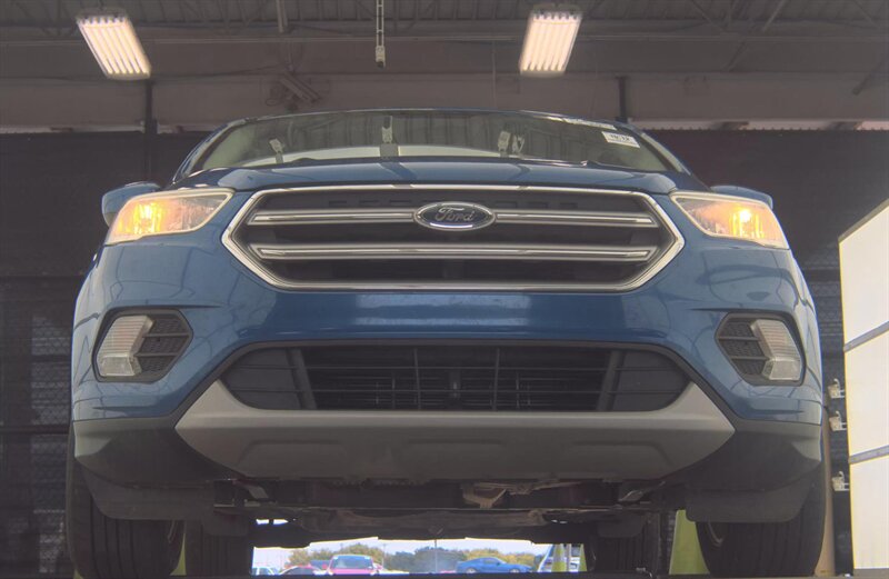 2017 Ford Escape SE - Photo 3 - San Diego, CA 92154