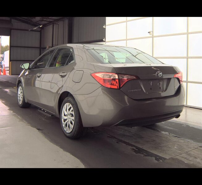 2019 Toyota Corolla LE   - Photo 8 - San Diego, CA 92154