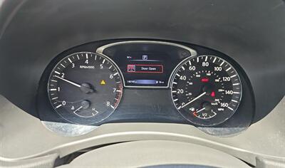2017 Nissan Pathfinder SV   - Photo 15 - San Diego, CA 92154