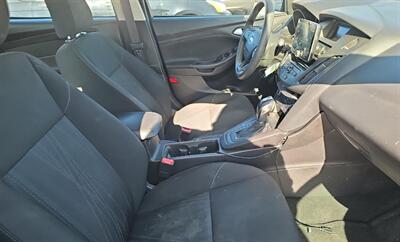 2015 Ford Focus SE   - Photo 13 - San Diego, CA 92154