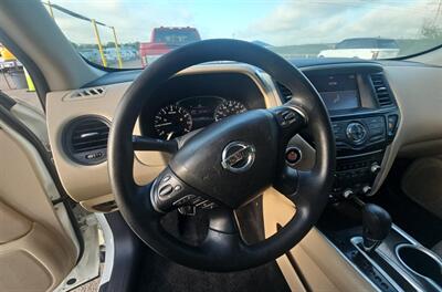2017 Nissan Pathfinder S   - Photo 13 - San Diego, CA 92154