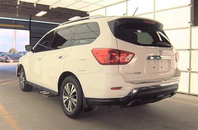 2017 Nissan Pathfinder S   - Photo 10 - San Diego, CA 92154