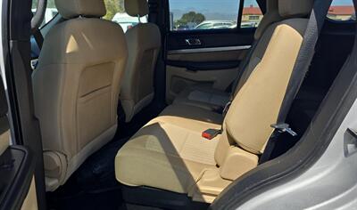 2017 Ford Explorer   - Photo 16 - San Diego, CA 92154