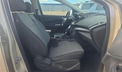 2017 Ford Escape SE   - Photo 14 - San Diego, CA 92154