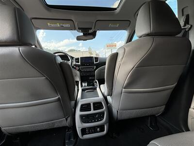 2016 Honda Pilot Elite   - Photo 9 - Canyon Lake, TX 78133