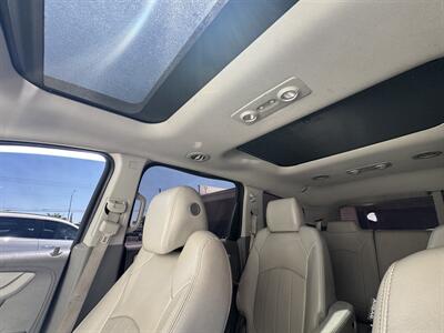 2016 Chevrolet Traverse LTZ   - Photo 4 - Henderson, NV 89011