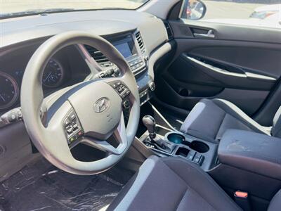 2017 Hyundai TUCSON SE   - Photo 2 - Henderson, NV 89011