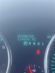 2011 Chevrolet Traverse LT - Photo 5 - Converse, TX 78109