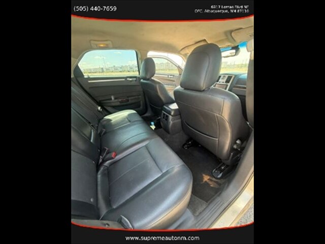 2010 Chrysler 300 Limited - Photo 13