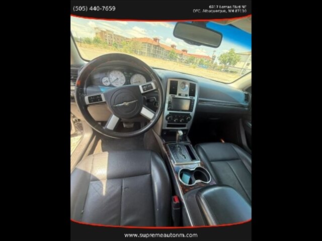 2010 Chrysler 300 Limited - Photo 10