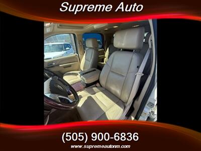 2011 Cadillac Escalade Premium   - Photo 11 - Albuquerque, NM 87110