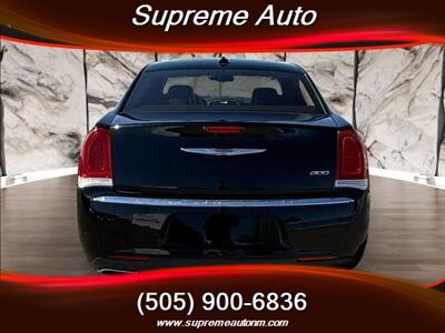 2018 Chrysler 300 Series Touring   - Photo 6 - Albuquerque, NM 87110