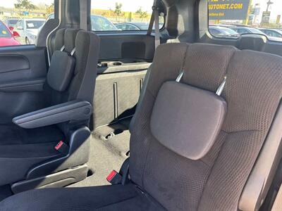 2019 Dodge Grand Caravan SE Plus   - Photo 22 - Inglewood, CA 90304