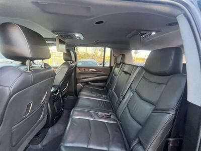 2017 Cadillac Escalade ESV Luxury   - Photo 16 - Inglewood, CA 90304